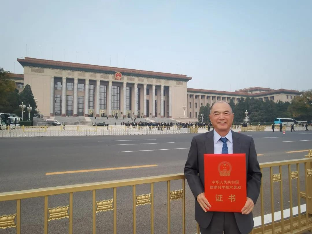 3_fUsXw6 3_fUsXw6